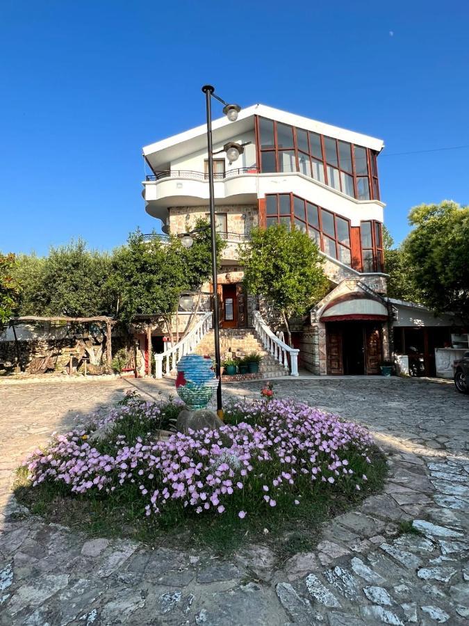 Hotel Orikum Kültér fotó