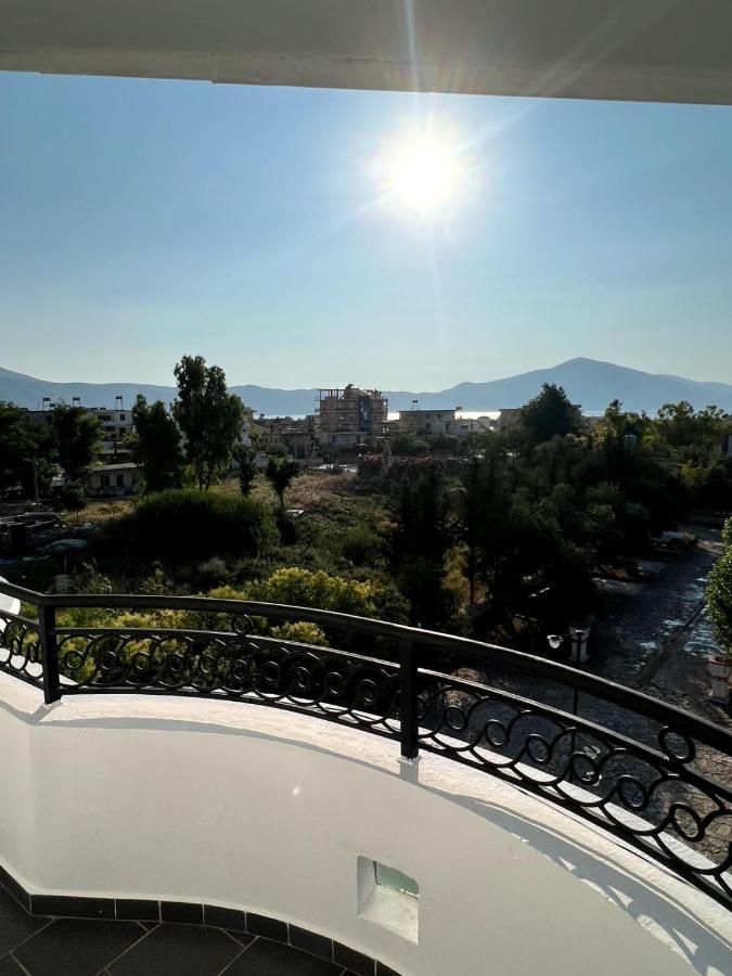 Hotel Orikum Kültér fotó